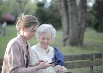Types of Cell Phone Plans for Seniors